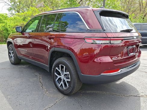 Certified 2025 Jeep Grand Cherokee Limited AWD/4WD image 4