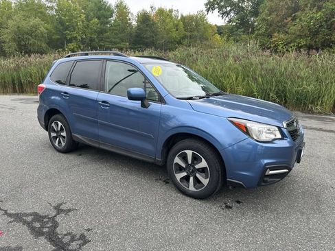 Used 2017 Subaru Forester 2.5i Premium AWD/4WD image 7