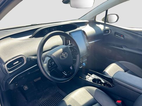Used 2021 Toyota Prius Prime XLE image 9