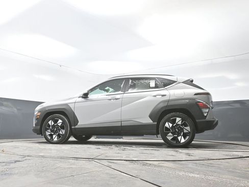 Used 2024 Hyundai Kona SEL image 48