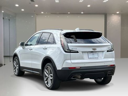 Used 2020 Cadillac XT4 Sport w/ Driver Awareness Package FWD image 3