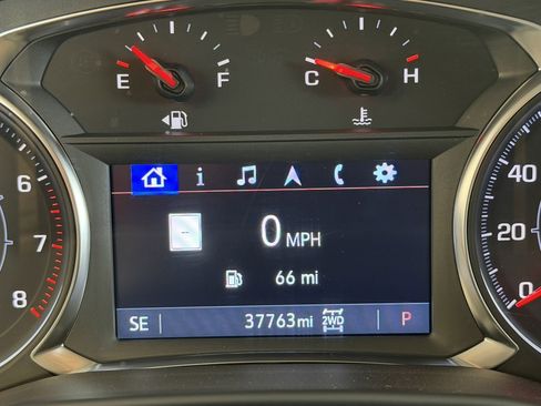 Used 2023 GMC Acadia SLT AWD/4WD image 8