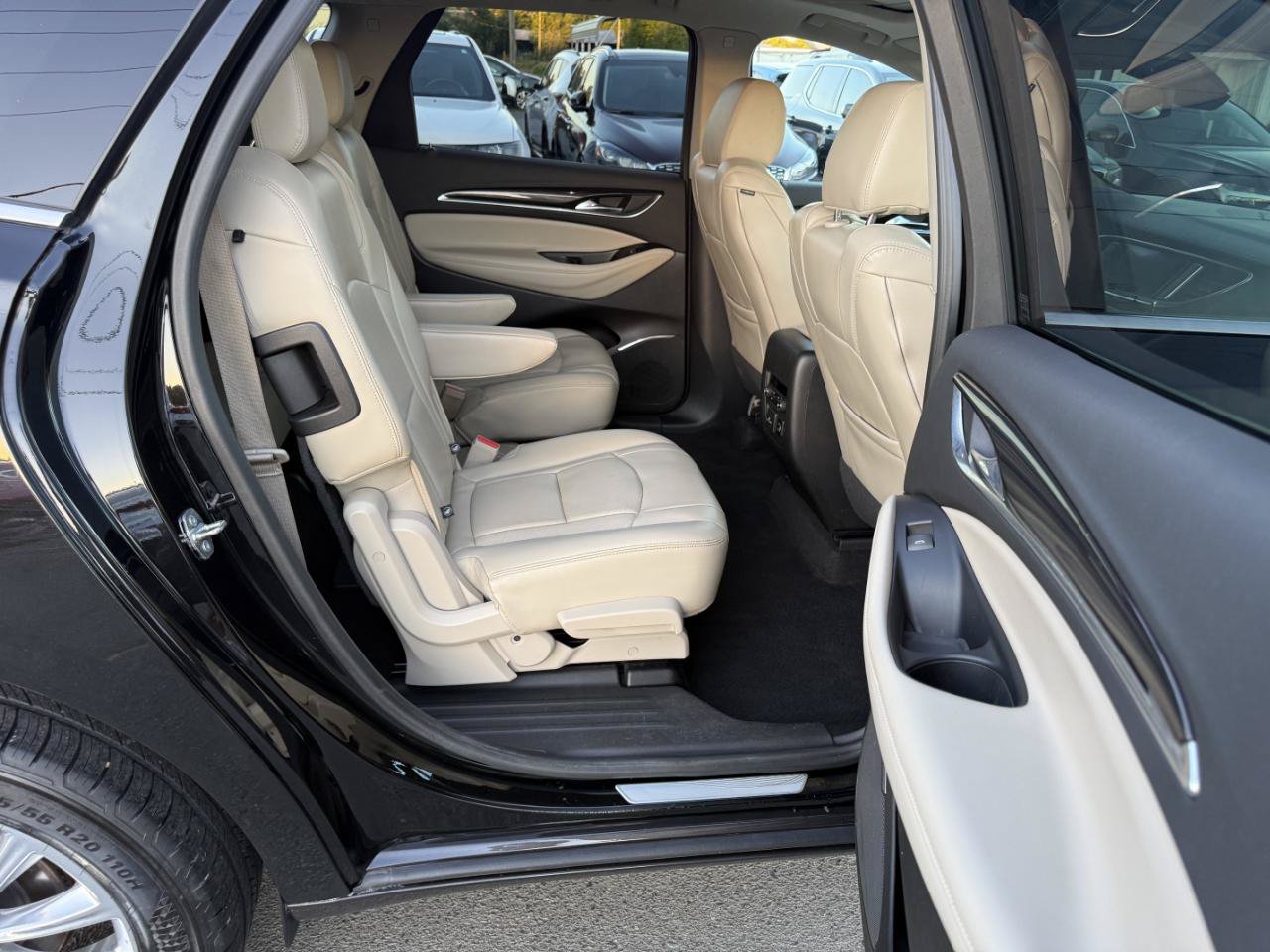 Used 2018 Buick Enclave Premium w/ Experience Buick Package AWD/4WD image 13
