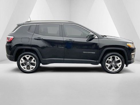 Used 2018 Jeep Compass Limited w/ Navigation Group image 10