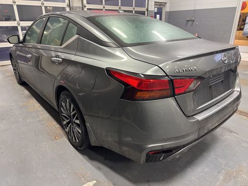 Certified 2023 Nissan Altima 2.5 SV w/ SV Premium Package image 4
