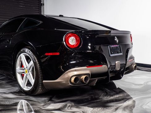 Used 2014 Ferrari F12 Berlinetta Coupe 2D image 12