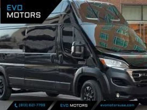 Used 2024 RAM ProMaster 2500 w/ Quick Order Package 22G SLT FWD image 1