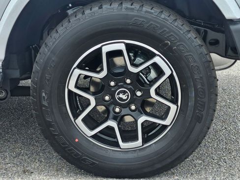 New 2026 Ford Bronco Outer Banks AWD/4WD image 14