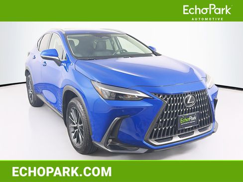 Used 2025 Lexus NX 250 FWD w/ Towing Package (2000 Lbs) image 1