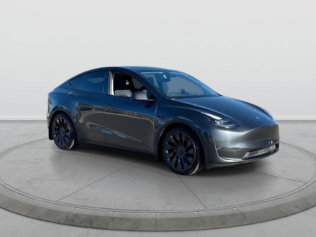 Used 2024 Tesla Model Y Performance AWD/4WD image 2