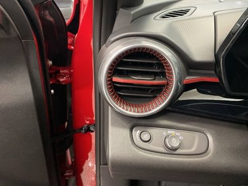 New 2026 Chevrolet Trax RS w/ Sunroof Package FWD image 10