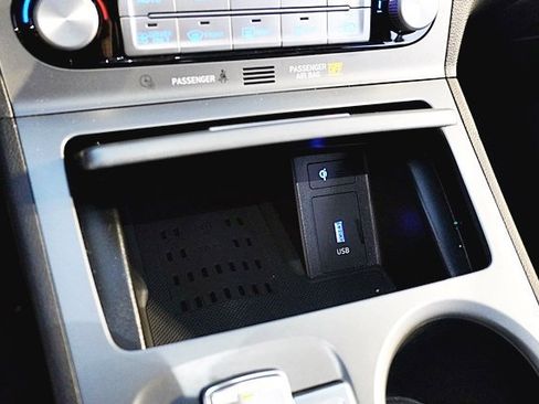 Certified 2023 Hyundai Kona Limited image 29