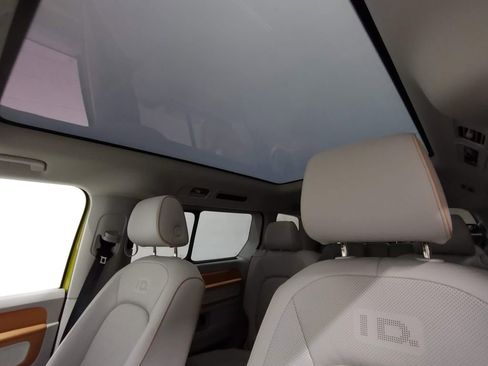New 2025 Volkswagen ID. Buzz 1st Edition AWD/4WD image 24