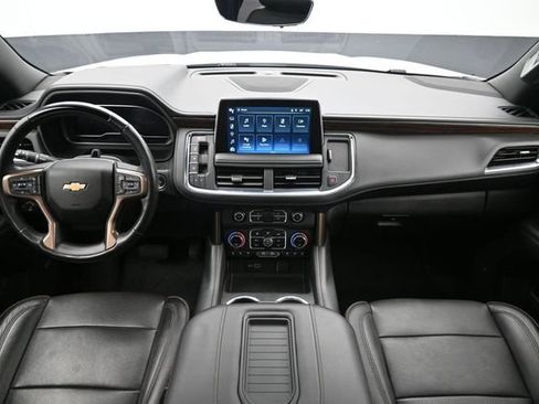 Used 2023 Chevrolet Suburban High Country w/ Advanced Technology Package AWD/4WD image 22