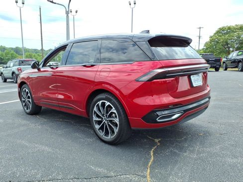 Used 2025 Lincoln Nautilus Reserve AWD/4WD image 6