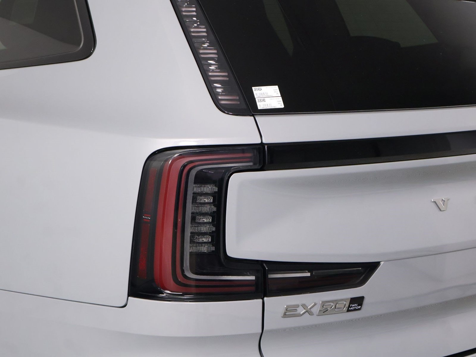 Used 2026 Volvo EX90 Plus AWD/4WD image 18