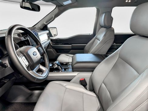 Used 2025 Ford F150 Lightning Flash AWD/4WD image 17