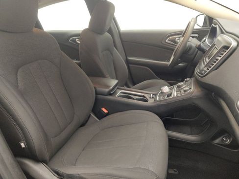 Used 2016 Chrysler 200 Limited image 21