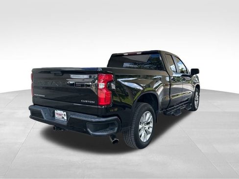 Used 2019 Chevrolet Silverado 1500 Custom image 3