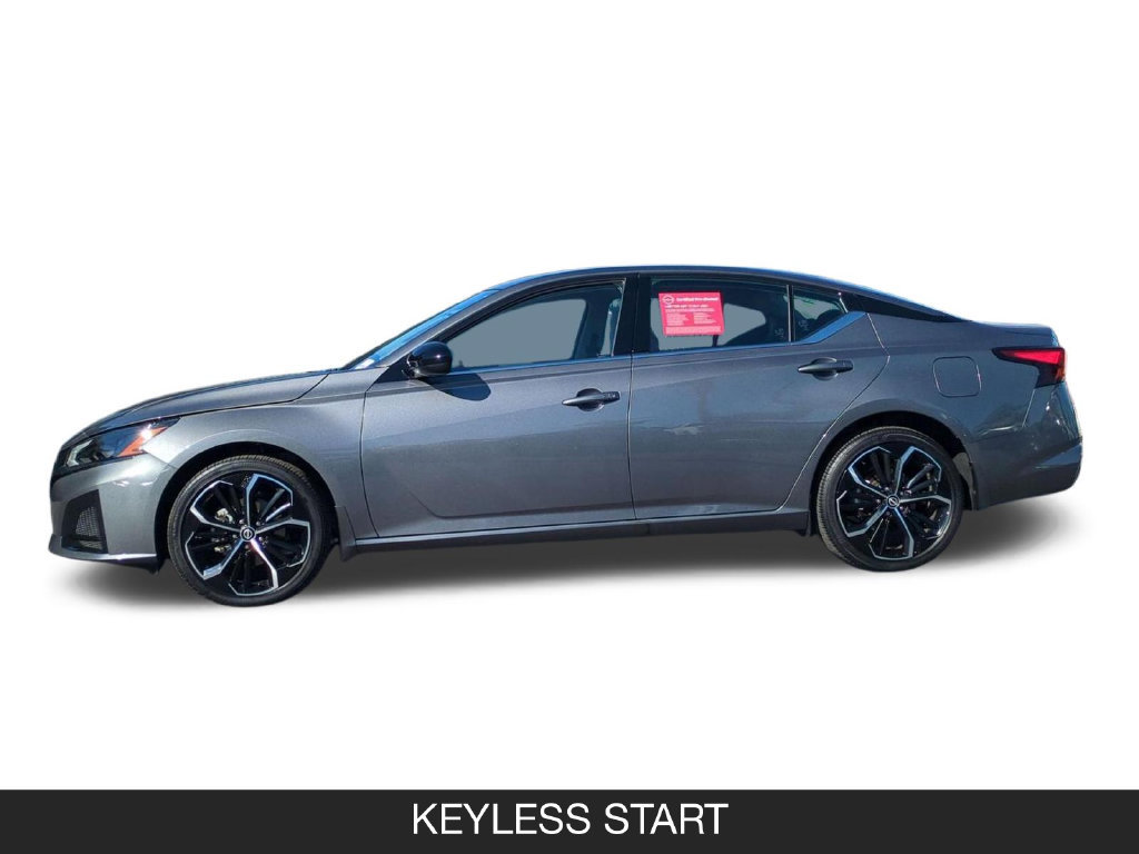 Used 2025 Nissan Altima 2.5 SR AWD/4WD image 5