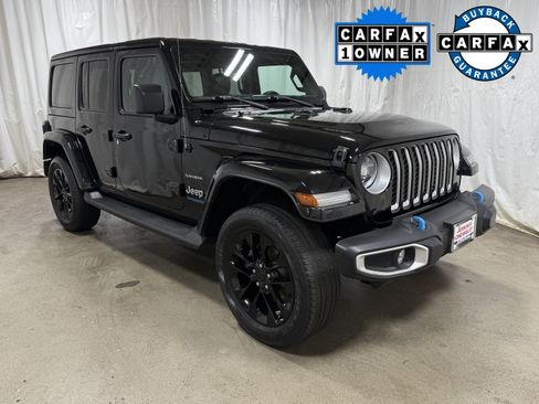 Used 2022 Jeep Wrangler Unlimited Sahara image 1