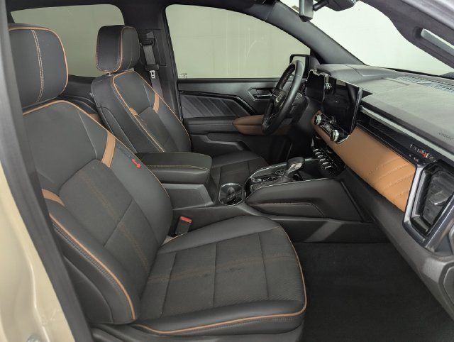 Used 2024 GMC Canyon AT4 AWD/4WD image 20