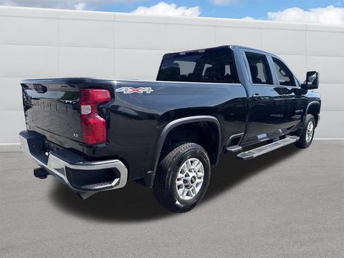 Used 2025 Chevrolet Silverado 2500 LT w/ Convenience Package AWD/4WD image 8