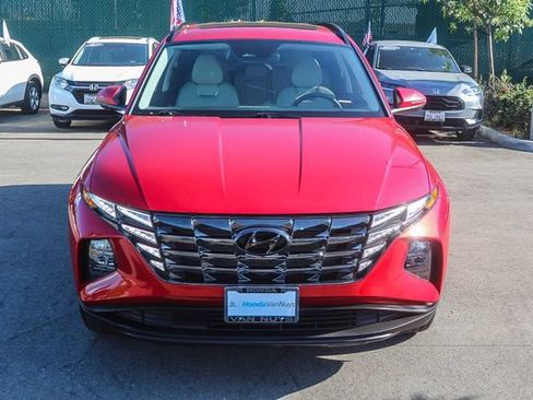 Used 2022 Hyundai Tucson SEL w/ Convenience + Premium Package AWD/4WD image 2