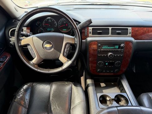 Used 2013 Chevrolet Avalanche LT w/ All-Star Edition RWD image 16