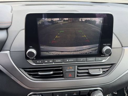 Used 2024 Nissan Altima 2.5 SR image 20