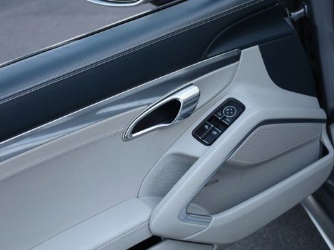 Used 2017 Porsche 718 Boxster S image 23