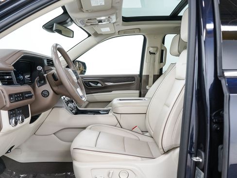 Used 2023 GMC Yukon Denali AWD/4WD image 25