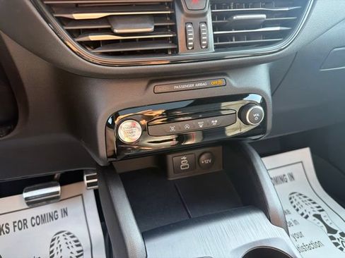 Used 2024 Ford Escape ST-Line w/ Tech Pack #1 AWD/4WD image 32