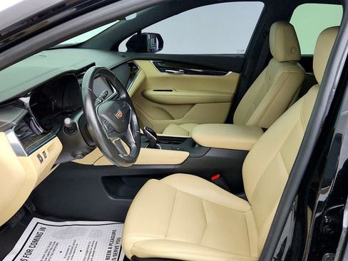 Used 2019 Cadillac XT5 FWD image 19