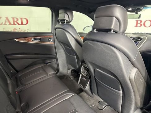 Used 2019 Lincoln Nautilus Reserve image 19