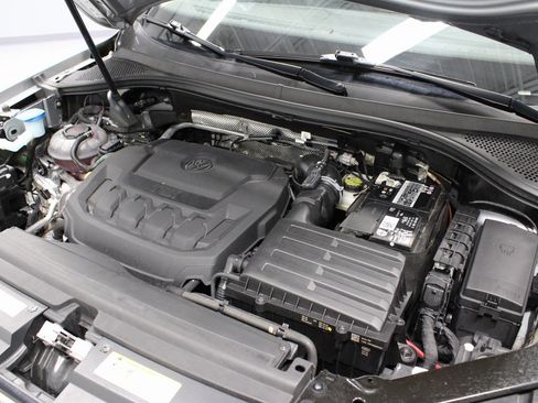 Used 2022 Volkswagen Tiguan S image 13