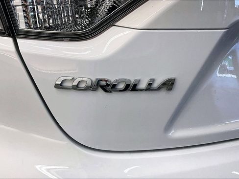 Used 2024 Toyota Corolla SE FWD image 30