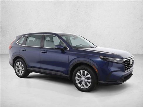 Used 2025 Honda CR-V LX image 3