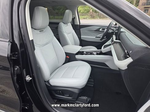 New 2026 Ford Explorer Platinum AWD/4WD image 14