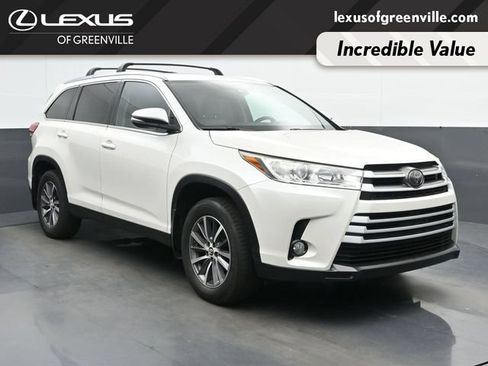 Used 2019 Toyota Highlander XLE AWD/4WD image 1