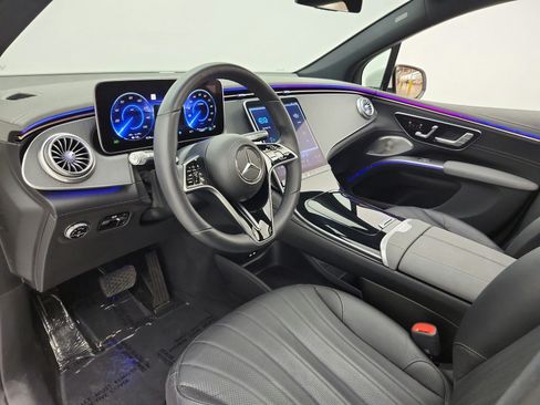 Used 2023 Mercedes-Benz EQS 450+ SUV image 12