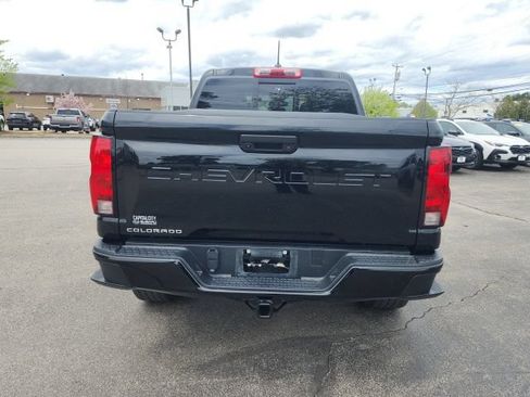 Used 2024 Chevrolet Colorado Trail Boss w/ Advanced Trailering Package AWD/4WD image 8