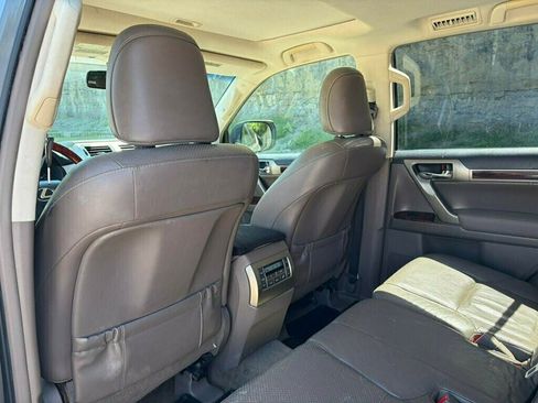 Used 2011 Lexus GX 460 w/ Comfort Plus Pkg AWD/4WD image 28