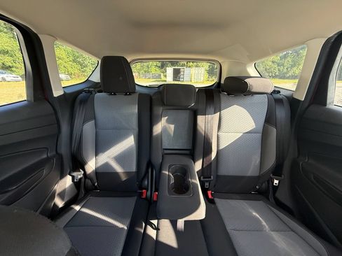 Used 2017 Ford Escape SE w/ SE Cold Weather Package FWD image 19