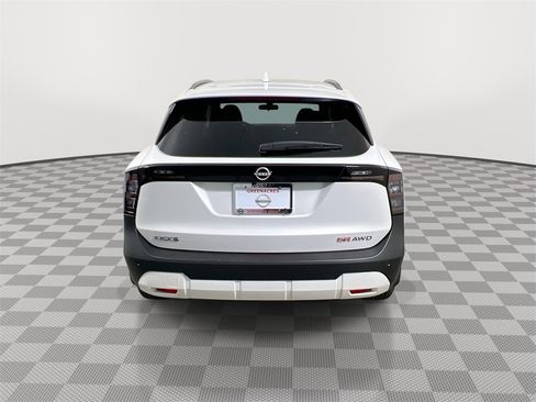 New 2025 Nissan Kicks SR image 7