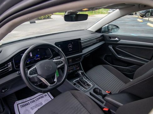 Used 2025 Volkswagen Jetta S FWD image 5