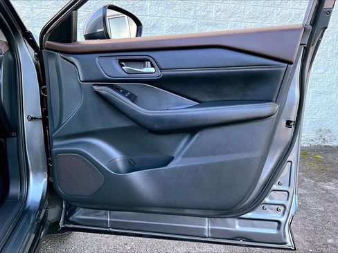 Certified 2023 Nissan Rogue SV w/ SV Premium B Package image 27