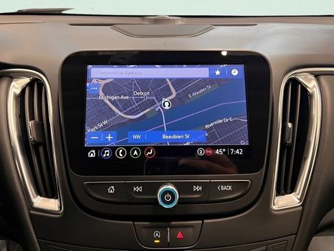 Used 2024 Chevrolet Malibu LT FWD image 21