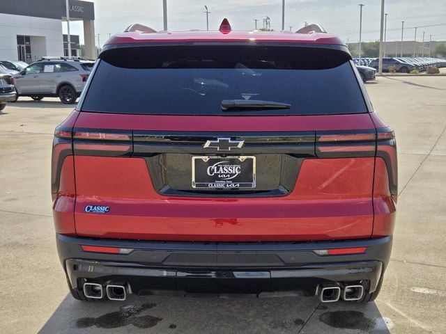 Used 2026 Chevrolet Traverse LT FWD image 5