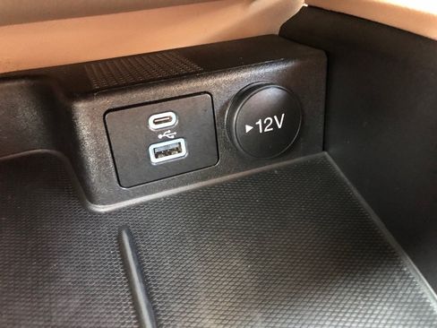 Used 2022 Ford Escape SE AWD/4WD image 29